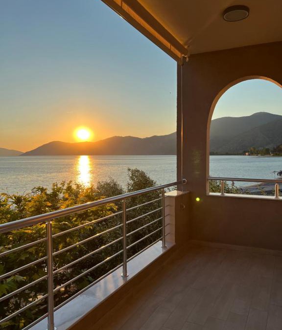 Rovies Apartment | Mangata Seaside Hotel