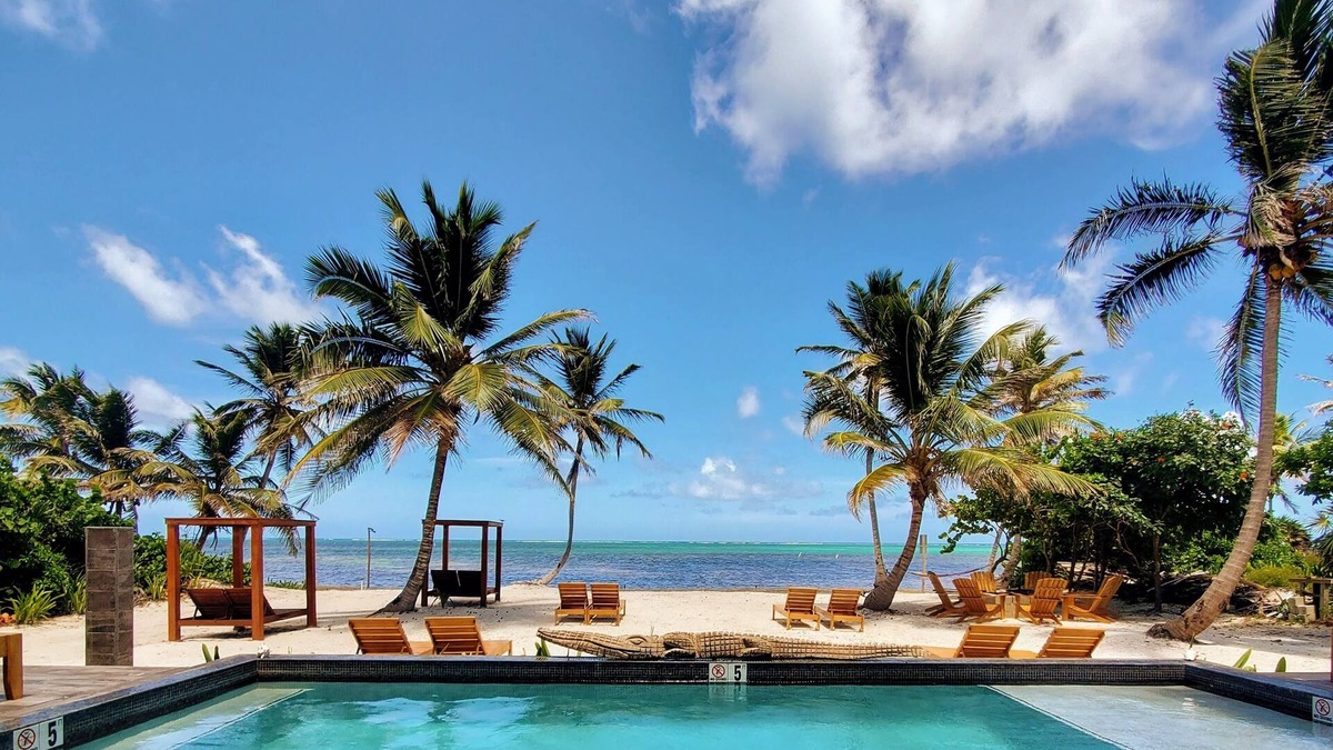 San Pedro Hotel | Mangata Villas