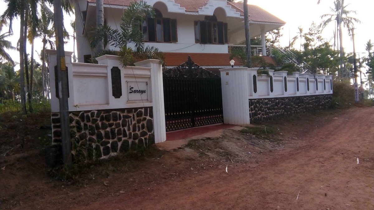 Thiruvananthapuram House | Manged & Maintained by a British couple. First Floor of a beautiful Villa.