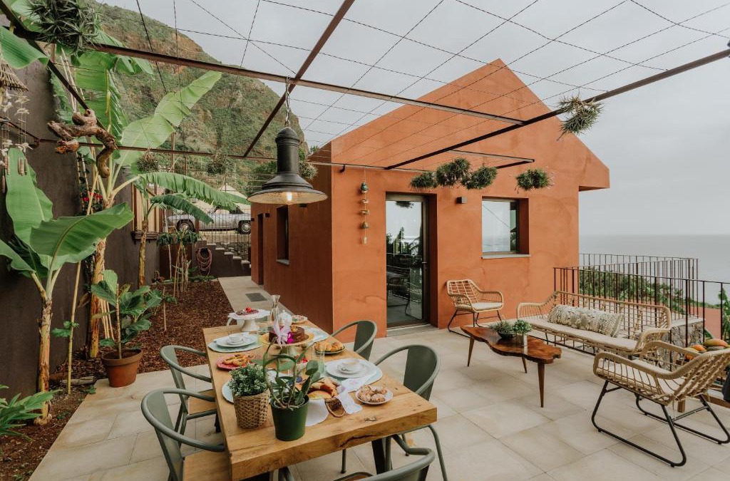 Arco da Calheta Villa | Mango House