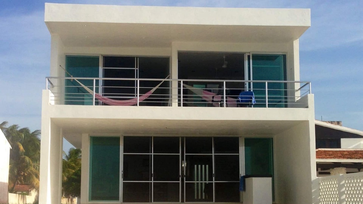 Chicxulub Puerto House | Mango's Beach House. Beach Front, Ocean View, Wifi, Sat Tv.
