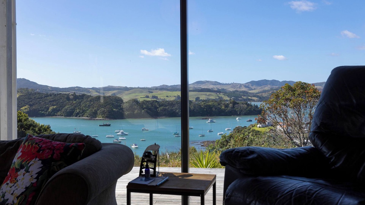 Coopers Beach House | Mangonui Ridge Retreat