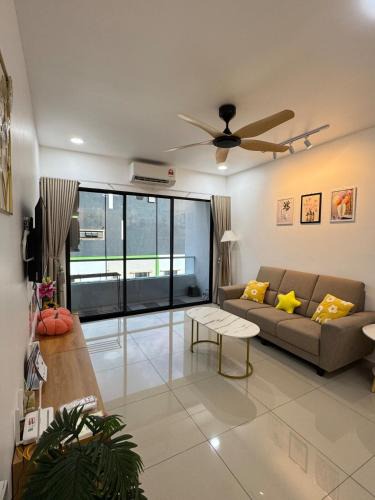 Kampung Kuala Pari Apartment | Manhattan Condominium Ipoh' Rachel