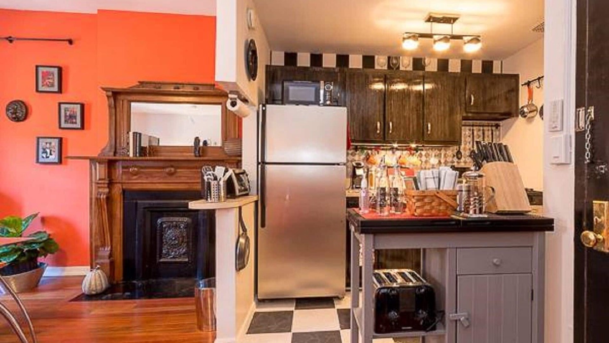 Central Park North Apartment | Manhattan Studio! Walk to scenic Morningside park, restaraunts, subway. Free WiF