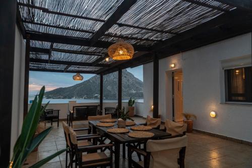 Massouri Apartment | Manifesto Seaview Apartment II