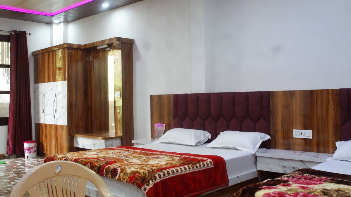 Dalhousie Cabin | Manimahesh Home Stay