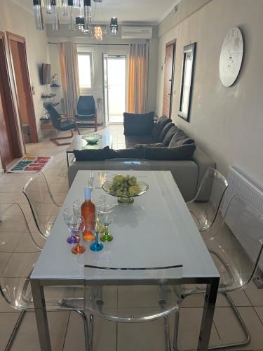 Kallithea Apartment | Maniola's Appartment
