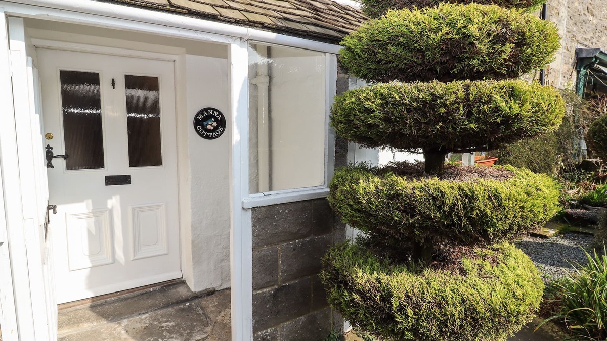 Grassington Cottage | MANNA COTTAGE, romantic, character holiday cottage in Grassington