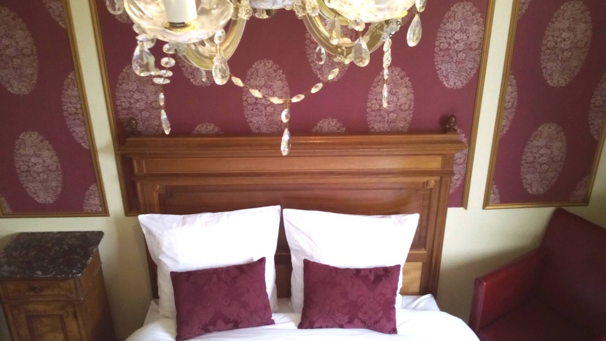 Ploermel Apartment | Manoir De Barbotin, Appartement de la Marquise.