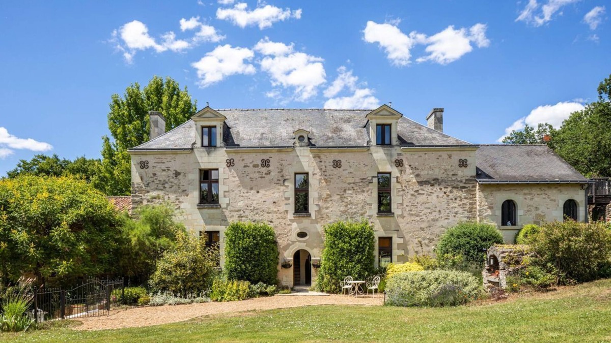 Concourson-sur-Layon Villa | Manoir De Levesque - Seven Bedroom Villa, Sleeps 14