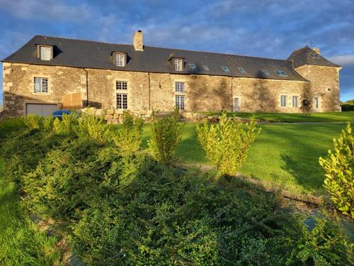Taden Bed & Breakfast | Manoir de La Garaye - Suite Parentale