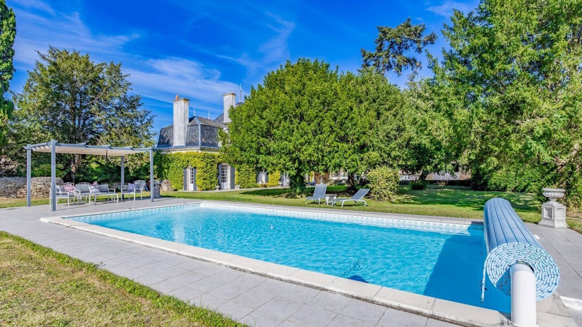 Irais Villa | Manoir Du Village - Five Bedroom Villa, Sleeps 10