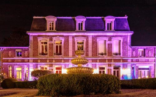 Masnieres House | Manoir le Louis XXI