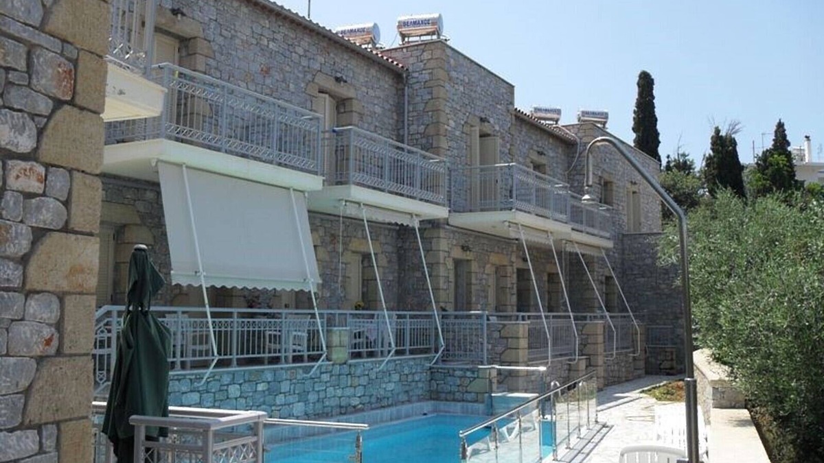 Stoupa Apartment | Manoleas Villas - Apartment 4