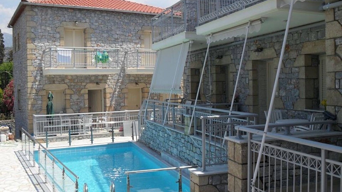 Stoupa Apartment | Manoleas Villas - Apartment 8