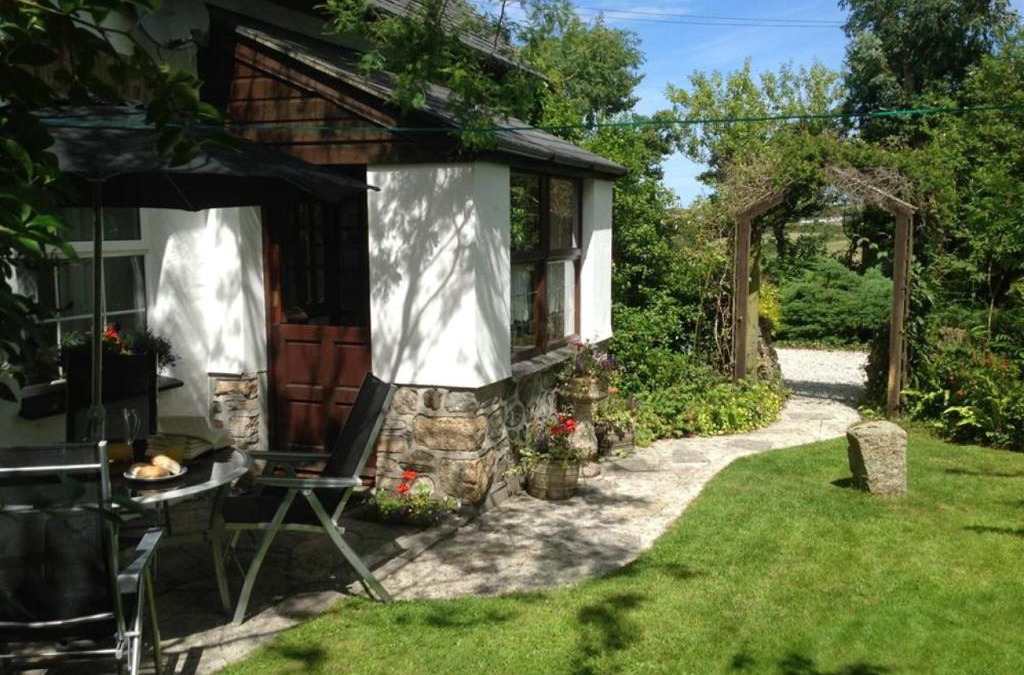 Redruth House | Manor Cottage
