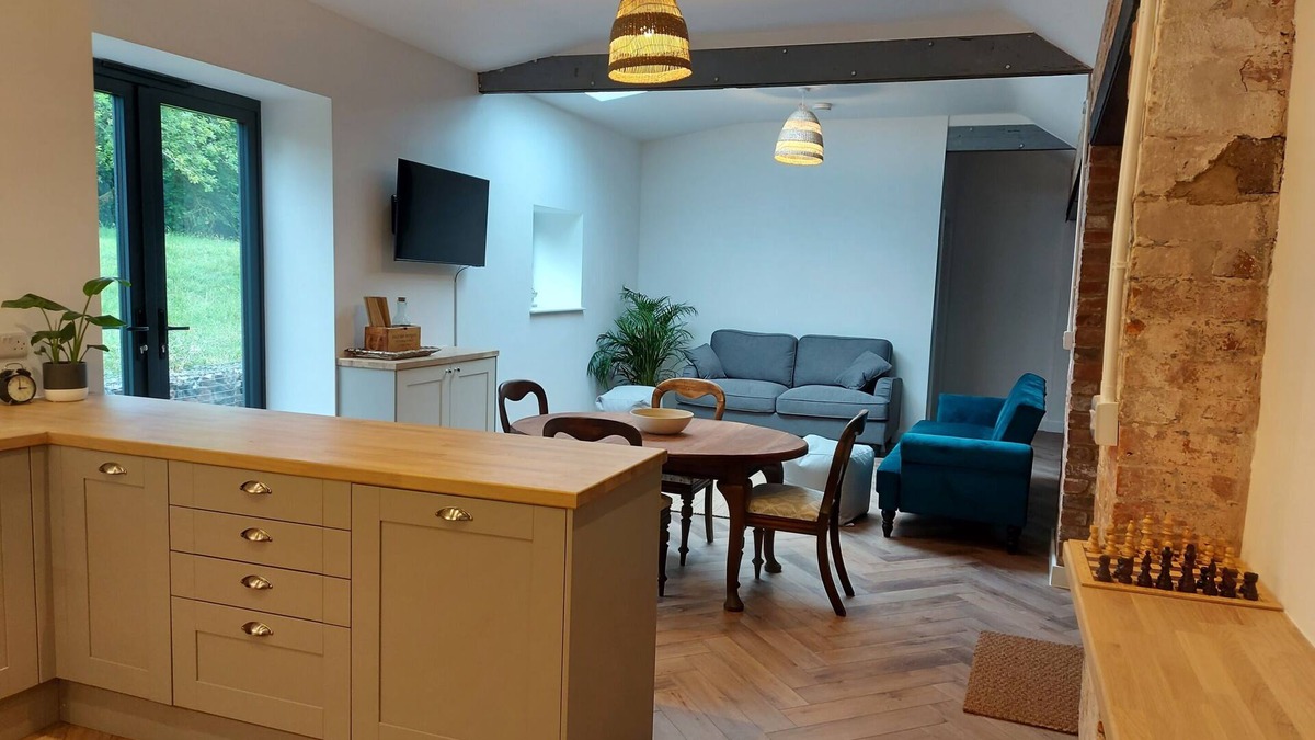 Chard House | Manor Farm Barn - Spacious and Stylish Conversion