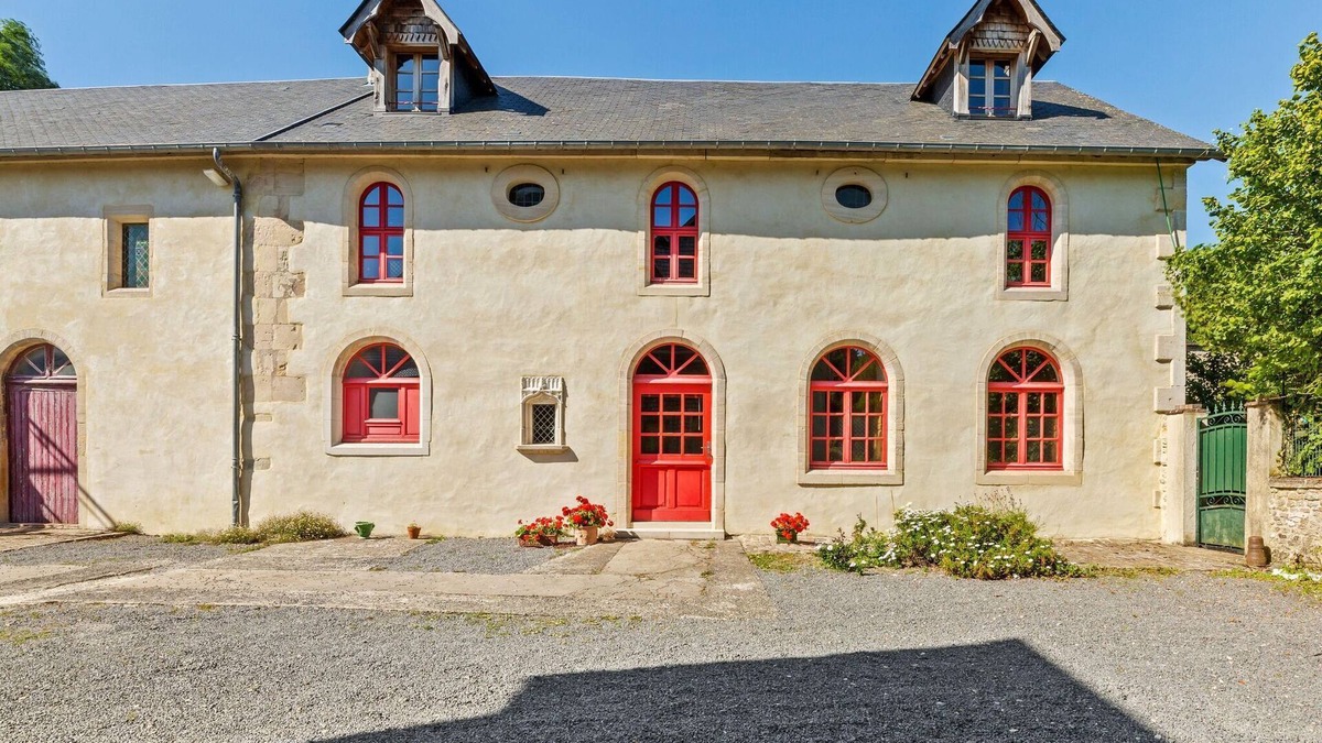 Saint-Martin-des-Entrees House | Manor in Normandy near Bayeux & Arromanches