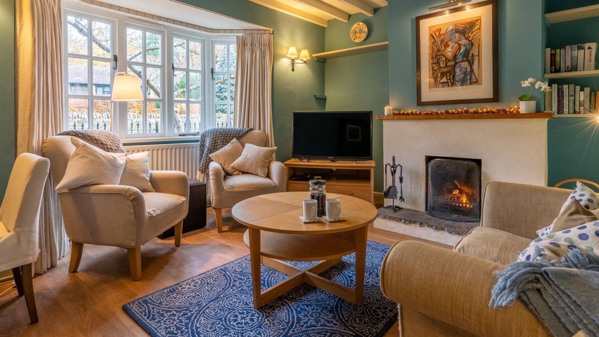 Paxford Cottage | Manor Lodge Cottage - sleeps 4 guests in 2 bedrooms