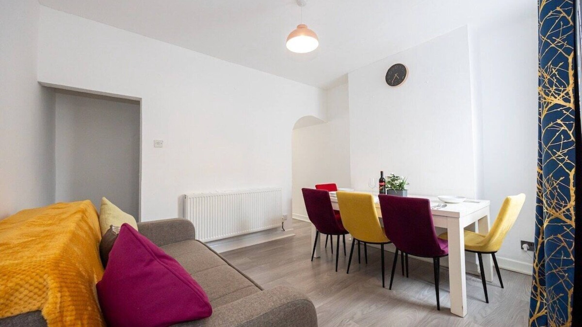 Accrington House | Manor Terrace Retreat Accrington