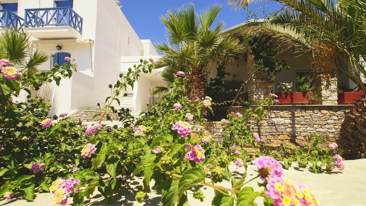 Megas Gialos House | Manos Syros