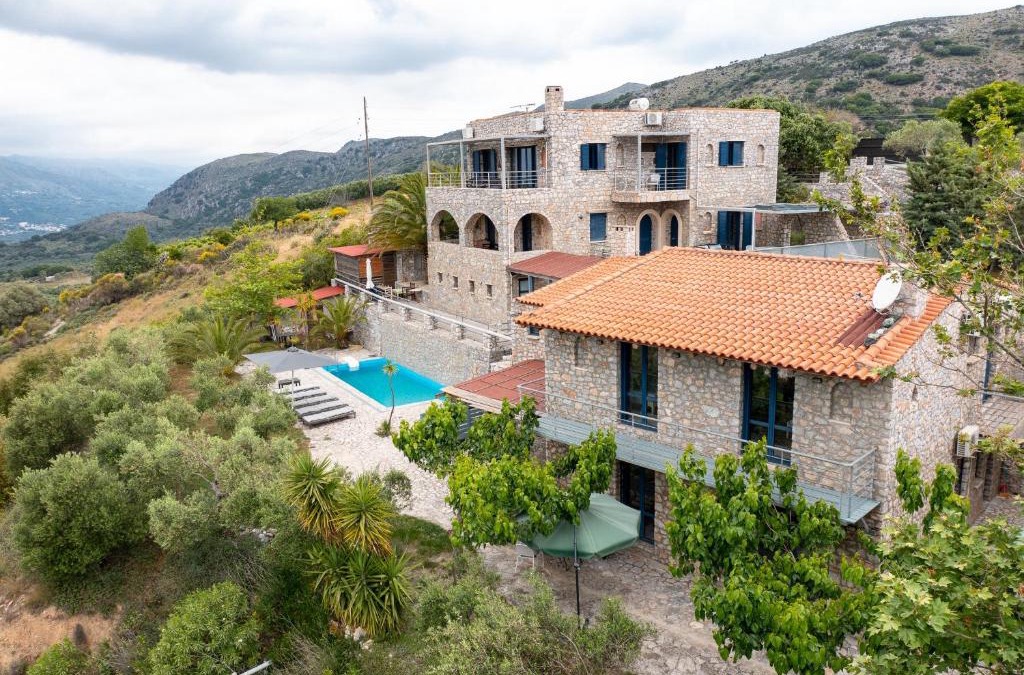Lampini Villa | Manousaki