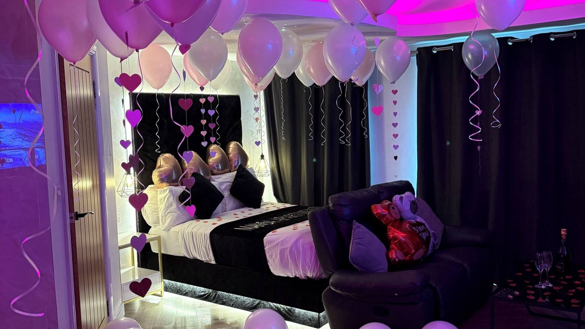 Bradford Apartment | MANSA LUXURY JACUZZI APARTMENTS