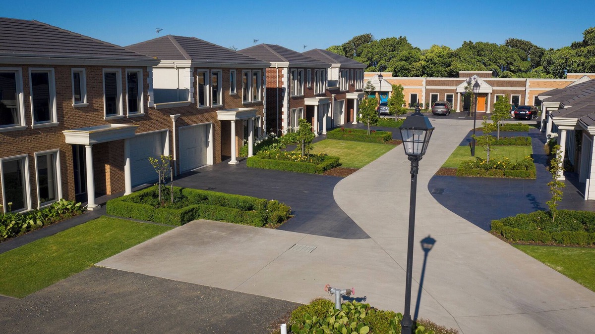 Sale House | Mansi on Raymond