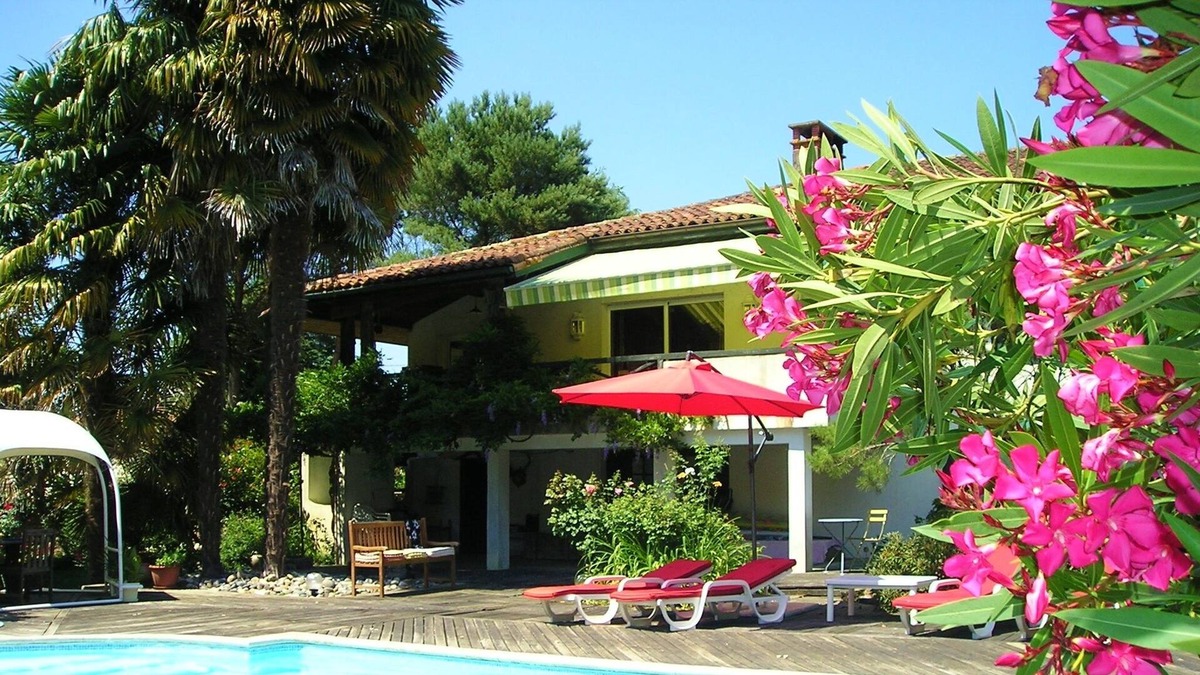 Habas House | Mansion - HABAS Ideally located