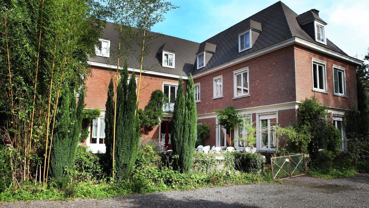 Ruiselede Villa | Mansion in Ruiselede Doomkerke
