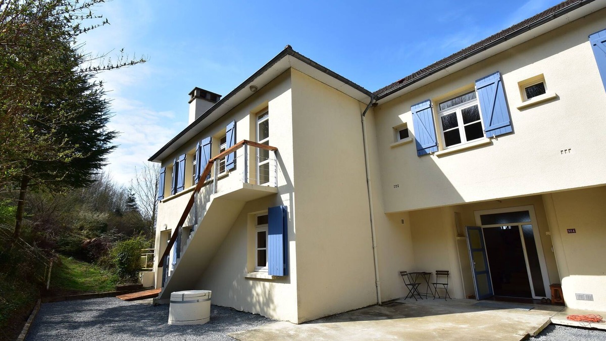 Cuzy Villa | Mansion in Cuzy with Shared Pool