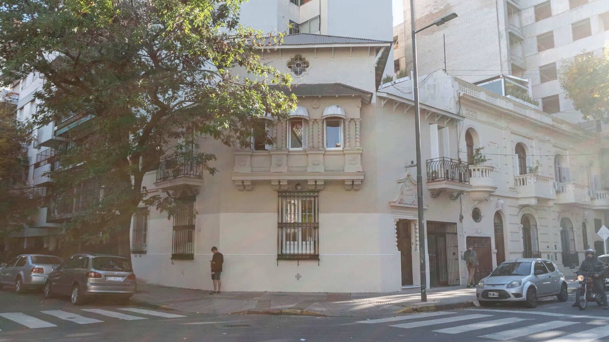 Colegiales Condo | Mansion Paz B - 10 pax Deluxe House Belgrano