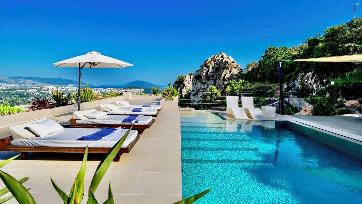 Dagbelen Villa | Mansion with elevator, housekeeper, breakfast