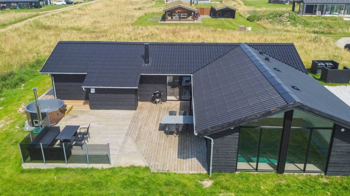 Lokken House | "Månviva" - 500m from the sea by Interhome