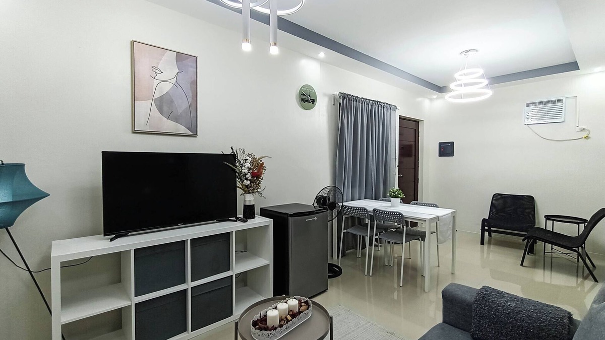 Mabini Apartment | Manzil Anilao B&B Superior bedroom U3