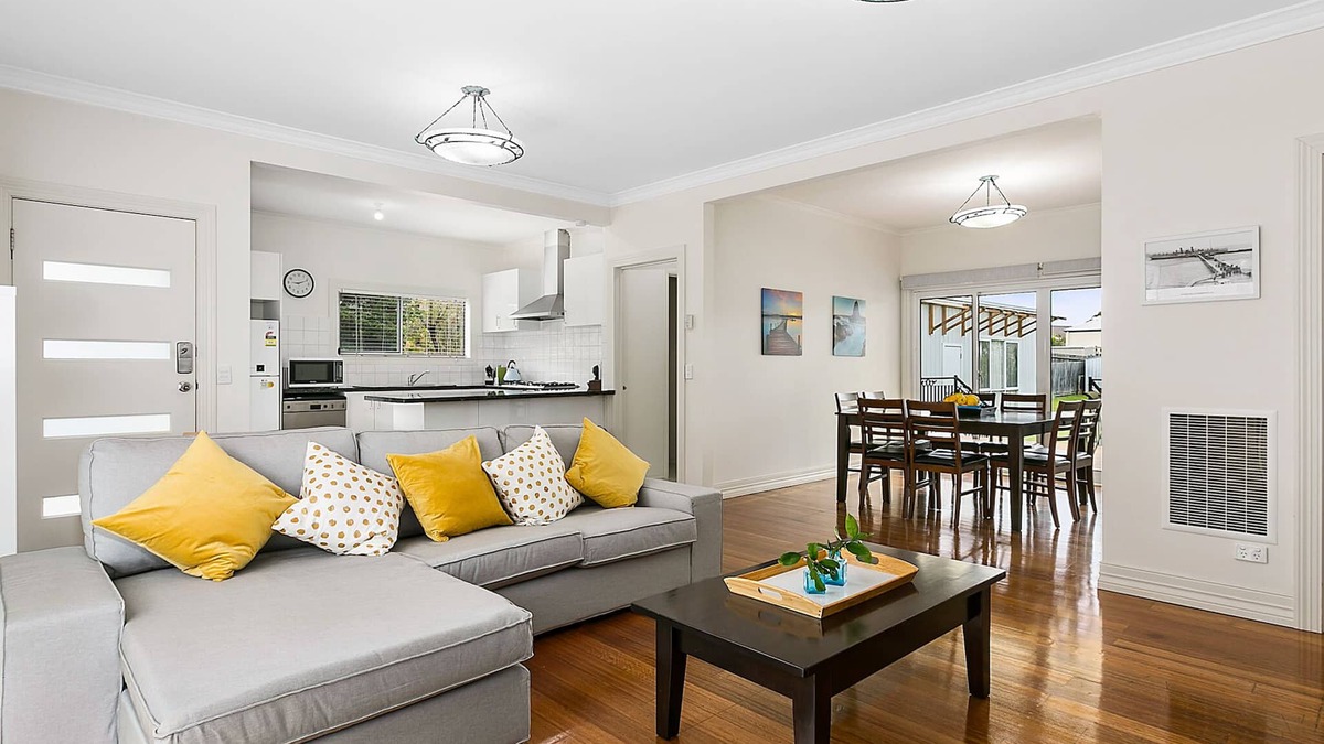 Rye House | MAORI BY THE BAY - FABULOUS BEACH HOUSE - 200 METERS TO THE FRONT BEACH.