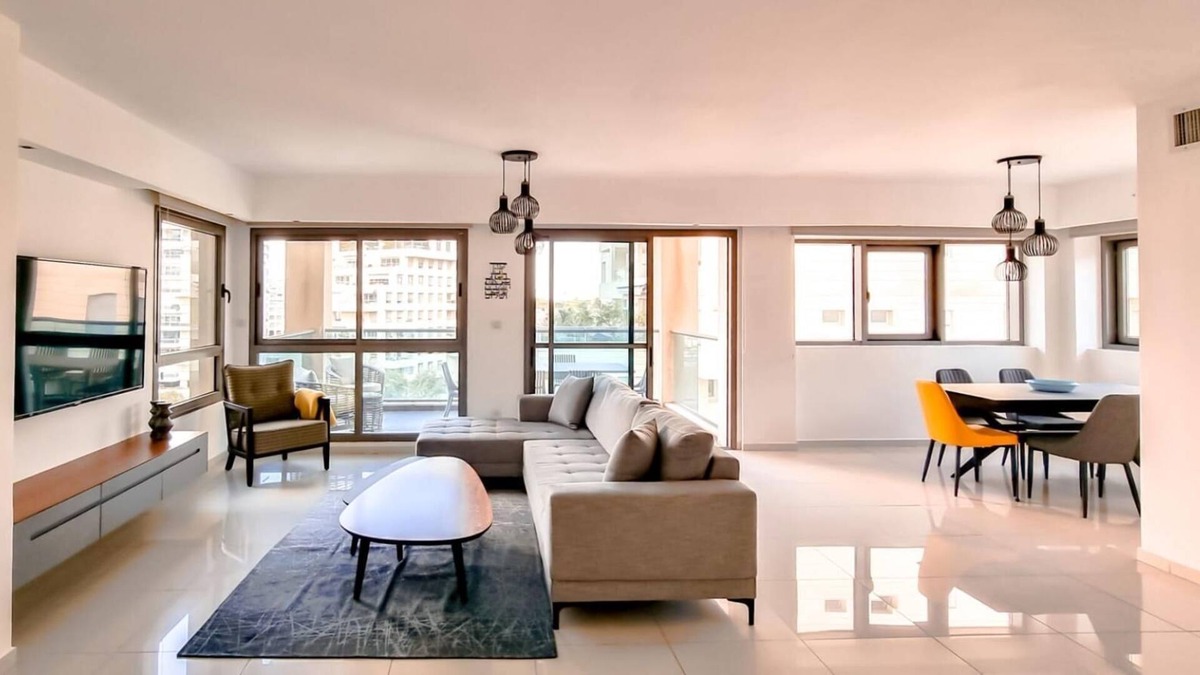 Tel Aviv Apartment | Maoz Jonquille in Tel Aviv-Yafo