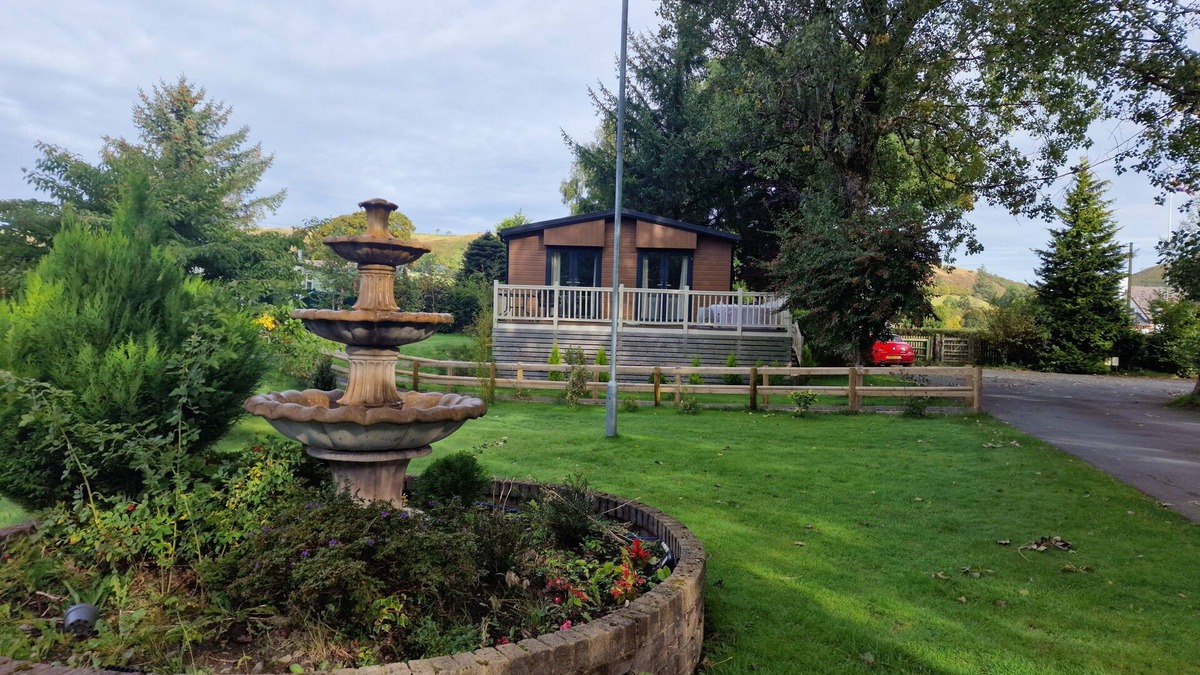 Llanfair Caereinion Cabin | Maple 2 Bedroom Luxury Lodge in Mid Wales