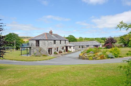 Grampound Apartment | Maple & Beech Barns