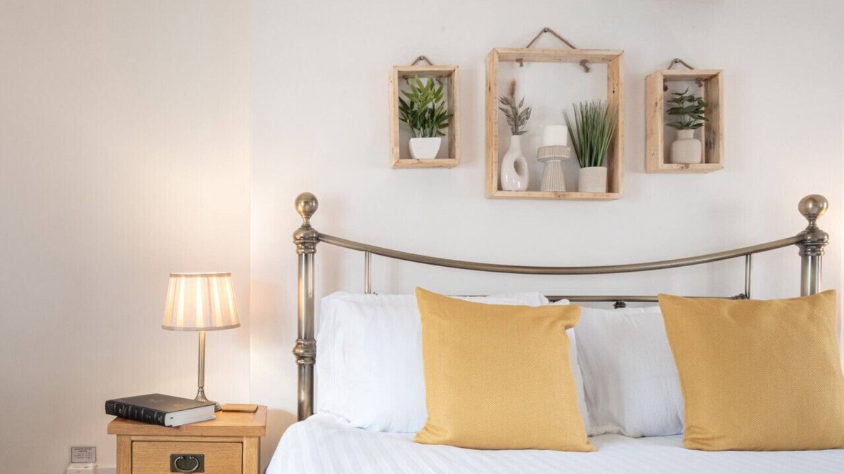 Chipping Norton Cottage | Maple Cottage - Beautiful 2BD Home, Perfect For Family Retreat