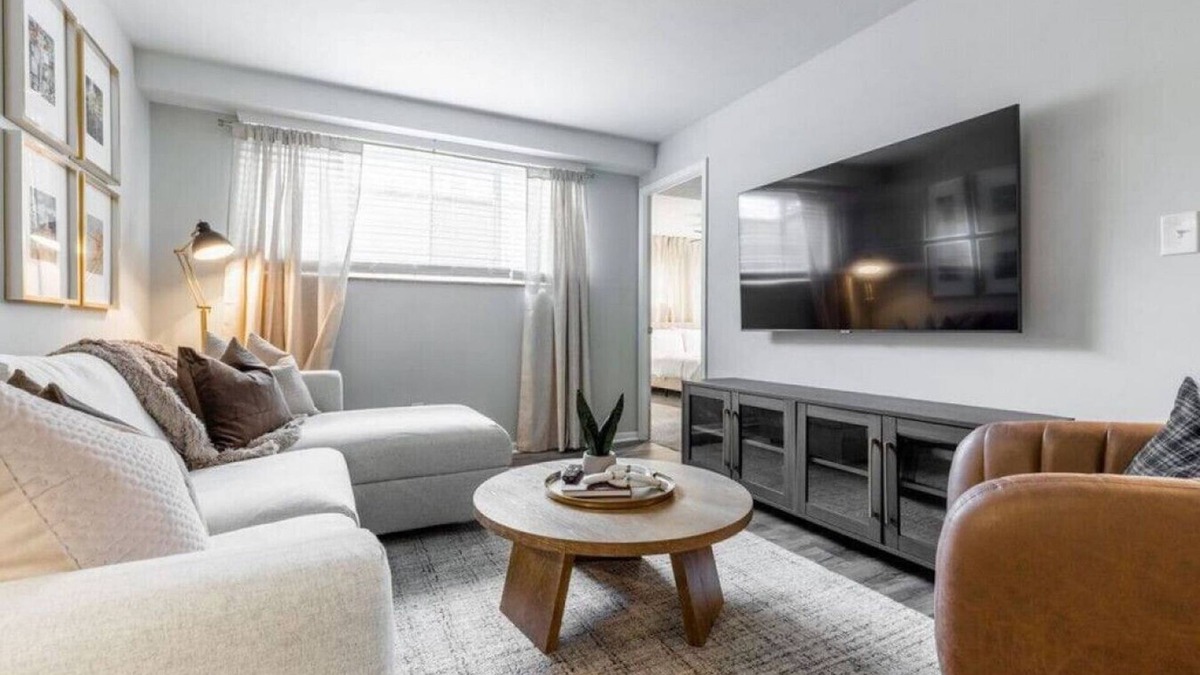 Maple Heights Apartment | Maple Heights Retreat