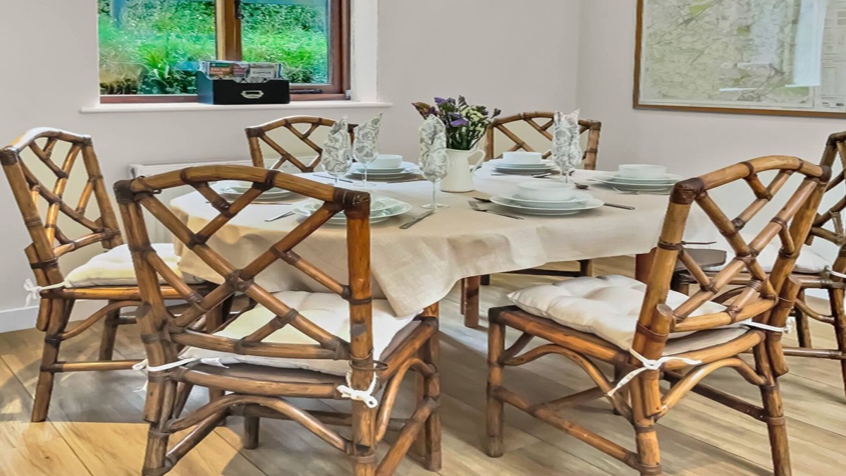 East Tisted Cottage | Maplescombe - a 3 bedroom cottage in Newton Valence near Alton