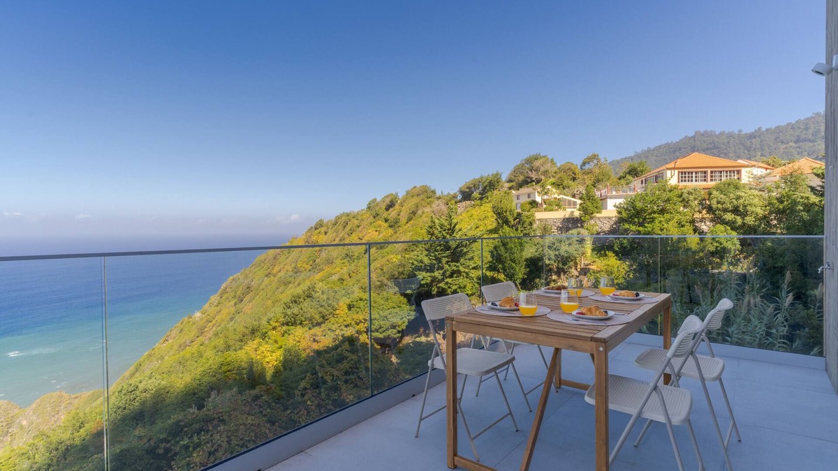 Arco de Sao Jorge Apartment | Mar Yam View by Atlantic Holiday