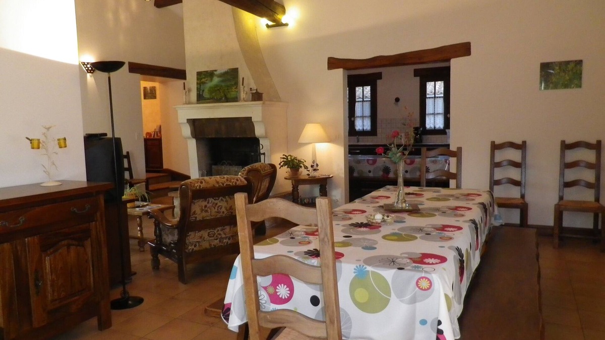 Saint-Pierre-le-Vieux House | Marais poitevin, large gite 11 pers, sem .,week-end. SEA, Puy du Fou 1h away