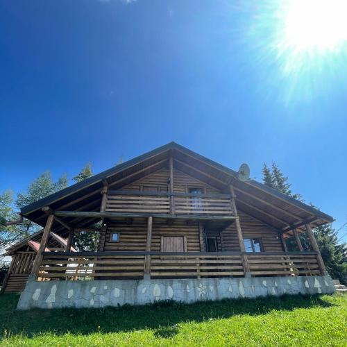 Piatra Fantanele House | Marand Log Cabin