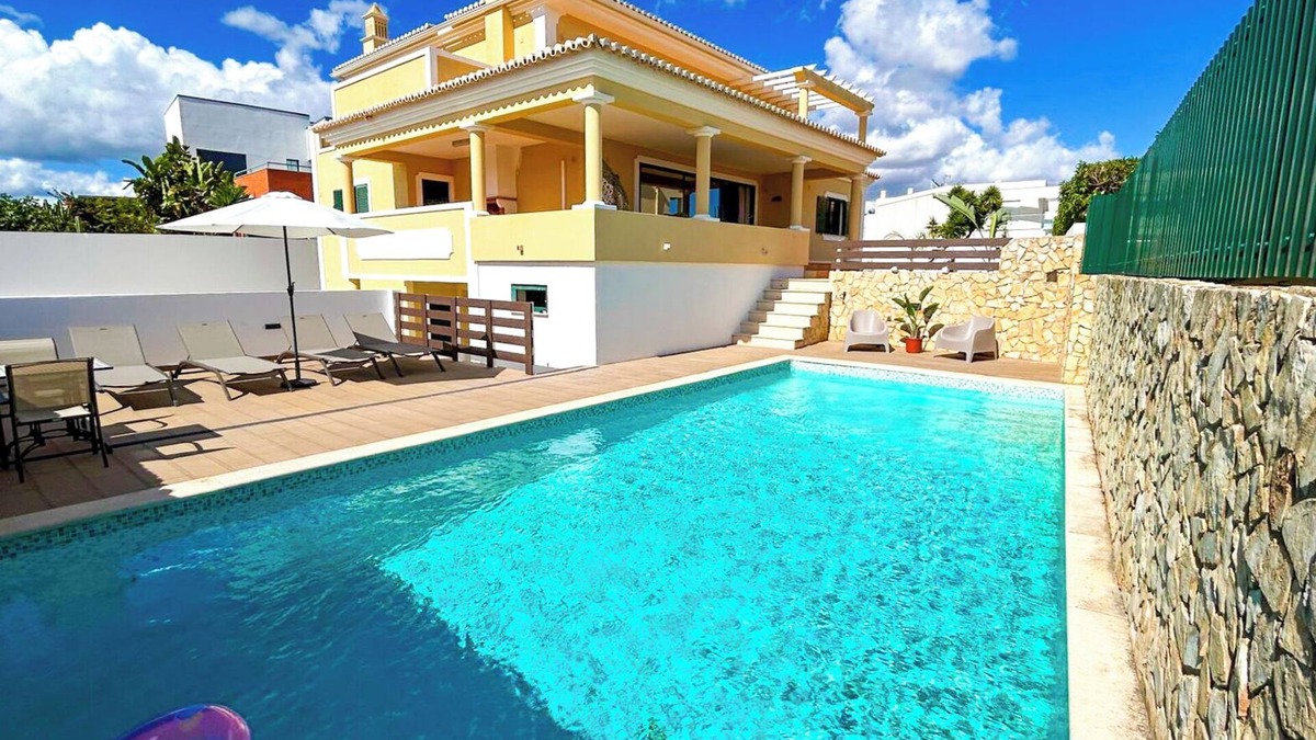 Alporchinhos Villa | Maravilhosa Casa de Férias , Junto à Praia