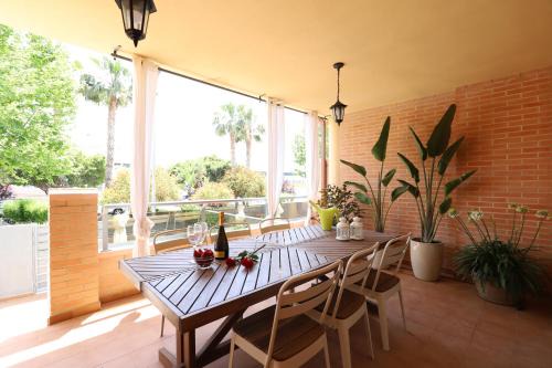 Canet de Berenguer Apartment | Maravilloso adosado para 8 en entorno privilegiado by Hometels
