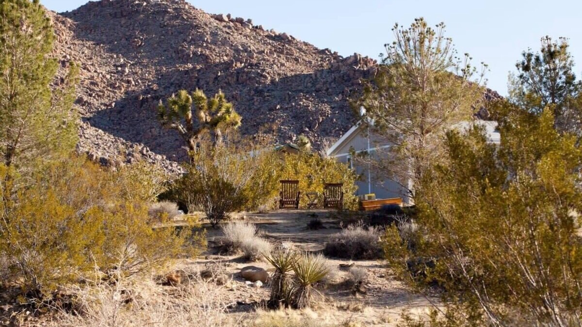 Joshua Tree Cottage | @ Marbella Lane - 10 Acres Oasis Desert Retreat!