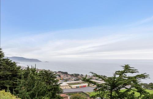 Edgemar - Pacific Manor House | @ Marbella Lane Top Coastline Views, Family Friendly