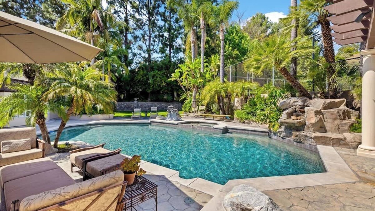 Placentia House | @ Marbella Lane - Tranquil Country Escape Getaway
